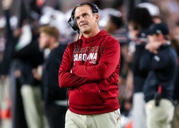 South Carolina recruits get the lay of land by participating in bowl game practice