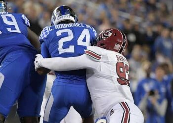Transfer Portal: A top defensive line transfer from South Carolina finds a new college home.