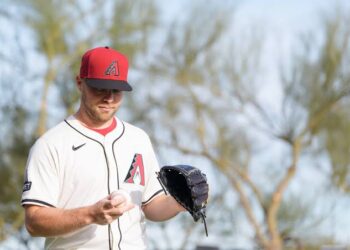 Breaking: To Show Appreciation, Corbin Burnes Donates $35 Million to Help Homeless People in Hometown of Bakersfield