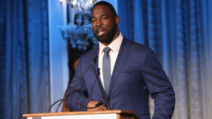 1548686666_Justin Tuck